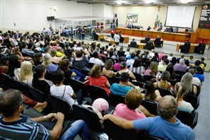 Com a aprovação do vale-alimentação, prefeitura de Maringá tem de sancionar lei e abrir licitação